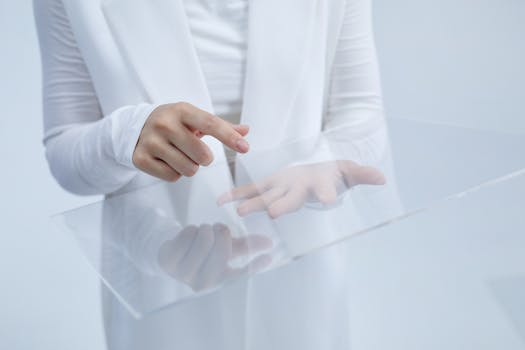 Jak technologie přetvářejí interakci vlád s občany: Digitalizace a transparentnost